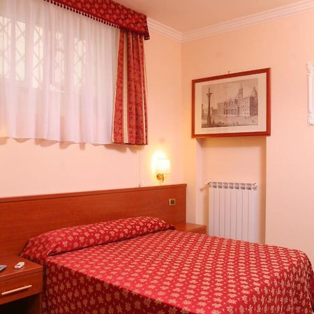 Hotel Chicago Roma Ngoại thất bức ảnh