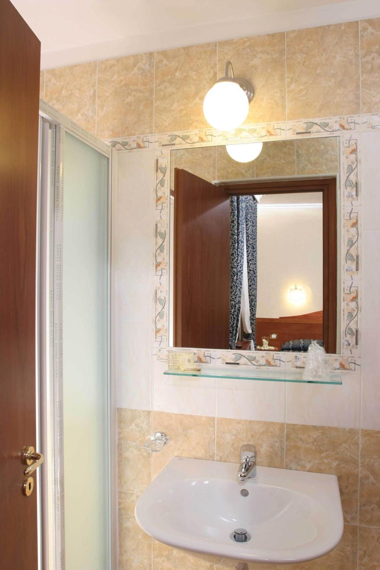 Hotel Chicago Roma Ngoại thất bức ảnh
