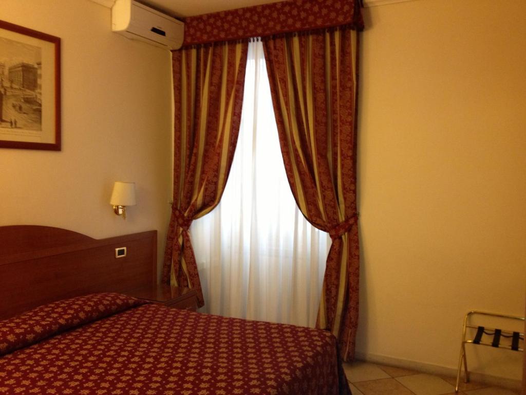 Hotel Chicago Roma Ngoại thất bức ảnh